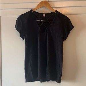 ELAN Criss Cross Front Top